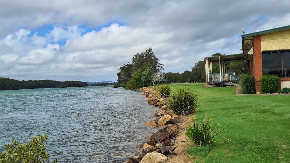 Nambucca Heads Island Golf Club