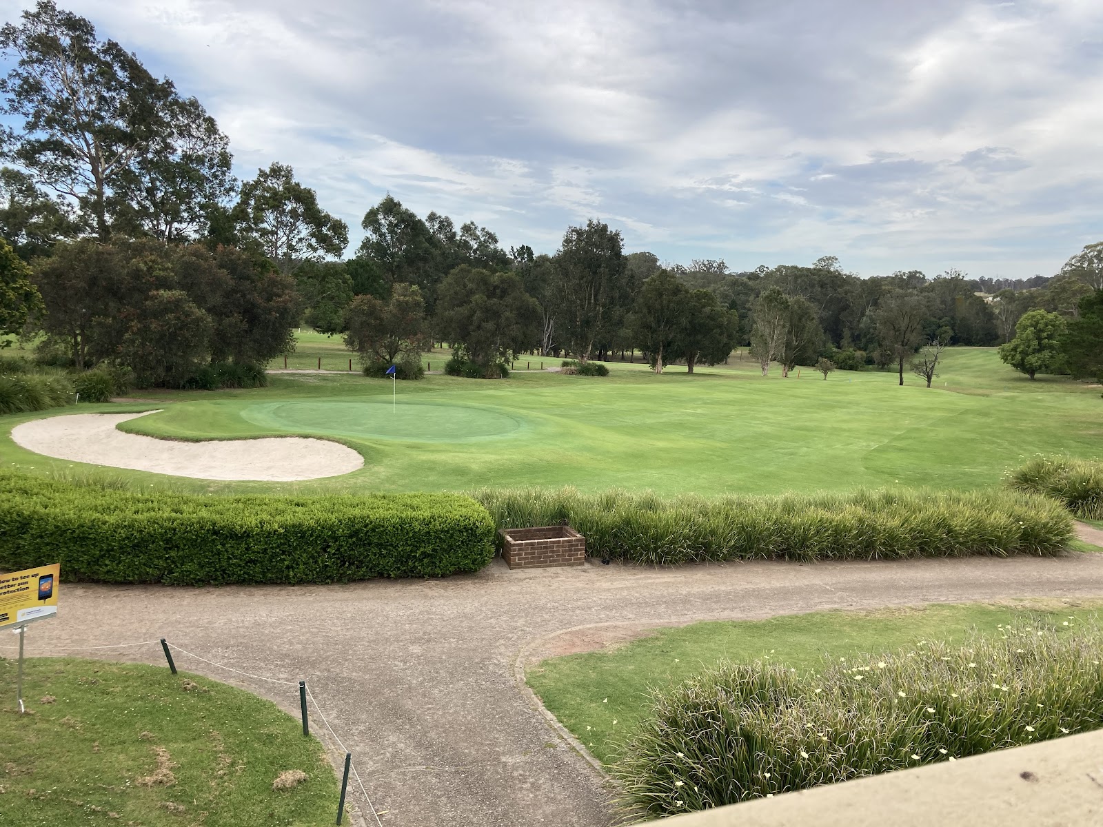 Wallacia Country Club